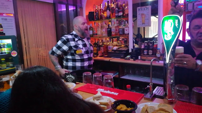 Opinii despre Crazy fats rock and roll bar în Madrid - Gastronomía y hostelería