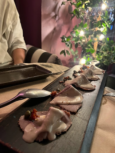 Comments and reviews of Salutteria