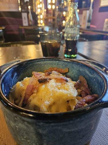 Salutteria Open Times