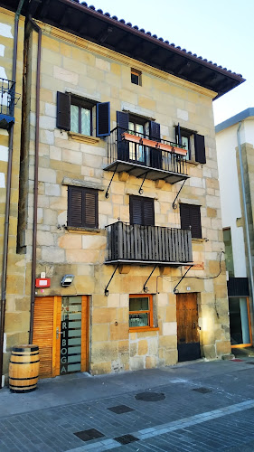 Opinii despre Txiriboga Taberna în Usurbil - Gastronomía y hostelería