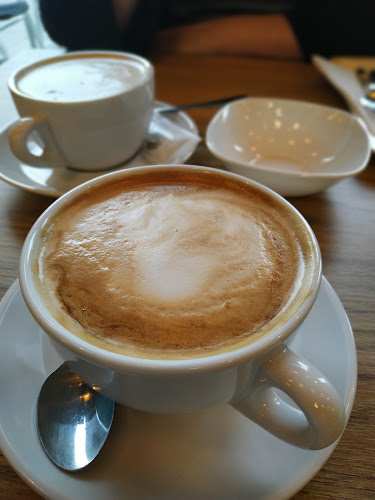 La Merenguela. PASTELERIA-CAFETERIA Phone number