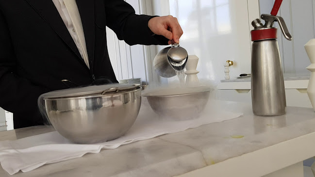 Paco Roncero Restaurante Phone number