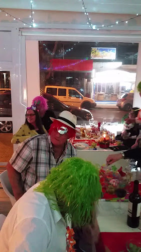 Cafeteria Bonjour Lounge & Bar Open Times