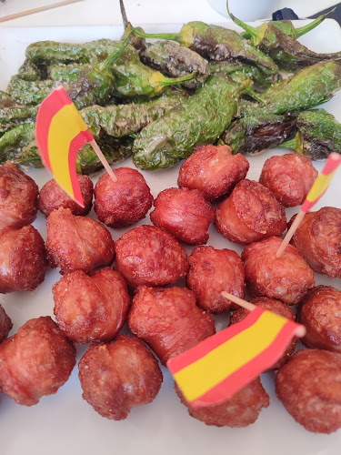 P.º de la Mina, 5, Casco Antiguo, 50001 Zaragoza