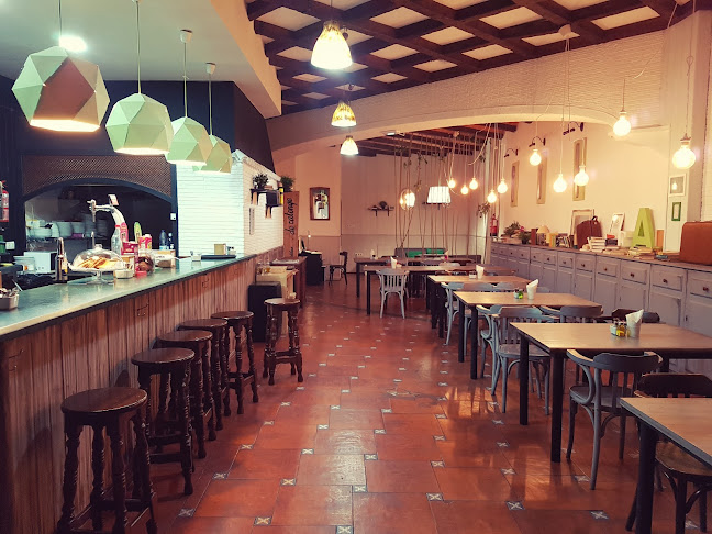 Opinii despre Restaurante La Biblioteca în Sevilla - Gastronomía y hostelería