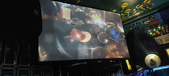 Azzurro Arcade Rock Pub - Gastronomía y hostelería