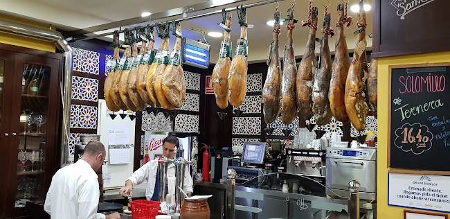 Bar Café & Tapas Open Times