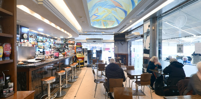 Ceferino Cafetería Cervecería - Gastronomía y hostelería