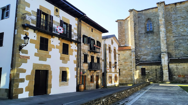 Irazu Kalea, 6, 20170 Usurbil, Gipuzkoa