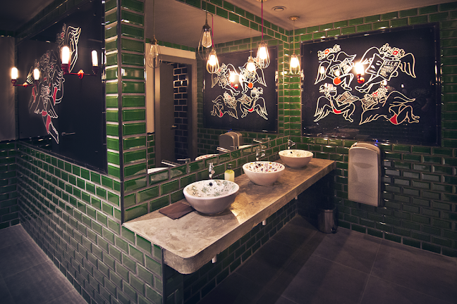 Opinii despre Cachitos Diagonal în Barcelona - Gastronomía y hostelería