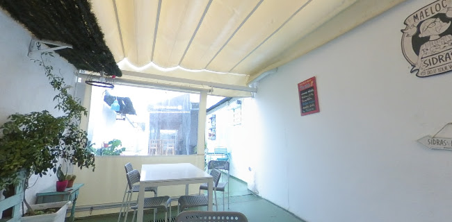 Pastelería Bariloche Apalankao Street Tapas