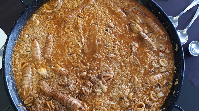 Opinii despre El Sevillano în Vilanova i la Geltrú - Gastronomía y hostelería