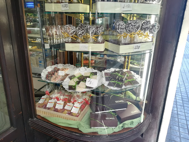 Pastelería Montserrat - Gastronomía y hostelería