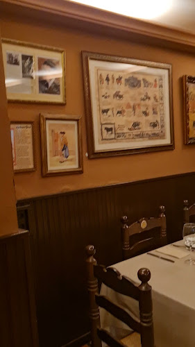 Opinii despre Taberna Antonio Sánchez - 1787 - La Taberna más antigua de Madrid în Madrid - Gastronomía y hostelería