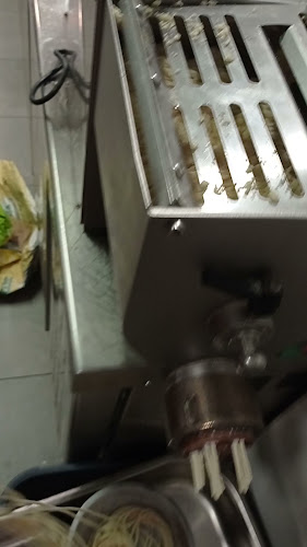 Comentarii opinii despre Poppy 80's