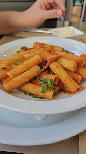 Comments and reviews of Quattro Tenori - Restaurante Italiano