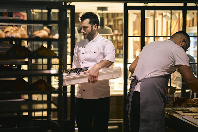 Comentarii opinii despre Horno de Pan, Pastelería Gil Navas