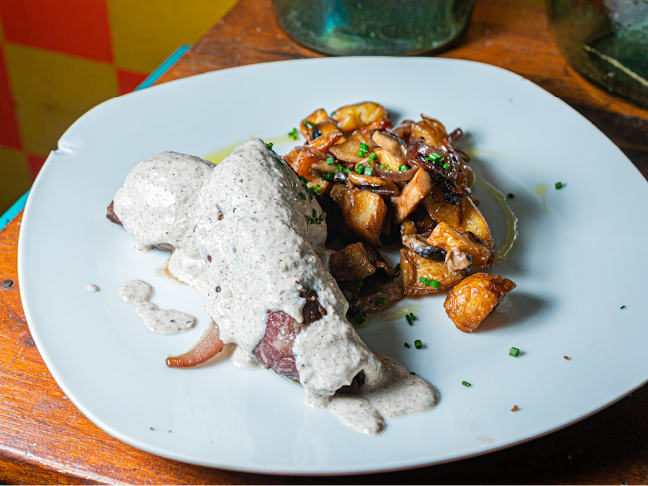 El Casal Café Bar - Tapas, Vinos y Ostras - Barcelona