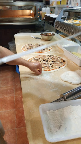 Opinii despre Pizzeria Risotto Rec în Tarragona - Gastronomía y hostelería