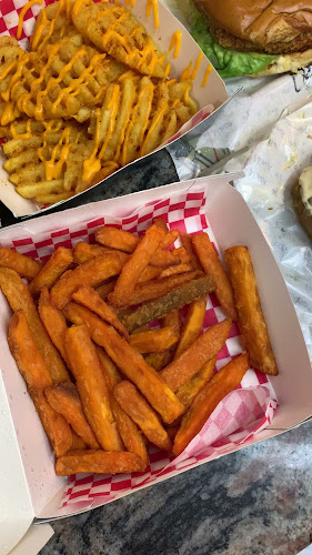 Opinii despre School Busrger - Presidente Alvear în Las Palmas de Gran Canaria - Gastronomía y hostelería