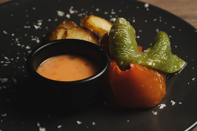 Plaza Lakuondo, 3, 31006 Pamplona, Navarra