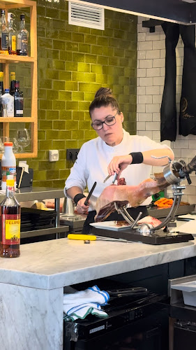 Restaurante Cinco Jotas Sevilla - Gastronomía y hostelería