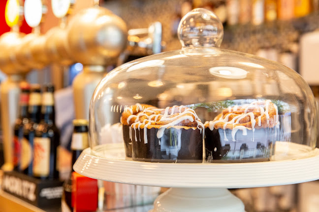 BELLES ARTS - CAFÈ BAR Open Times