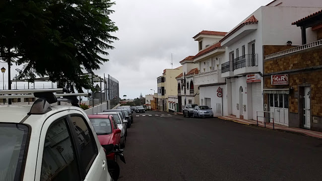 Opinii despre Restaurante Asadero Las Brasas-Los Pollitos în Firgas - Gastronomía y hostelería