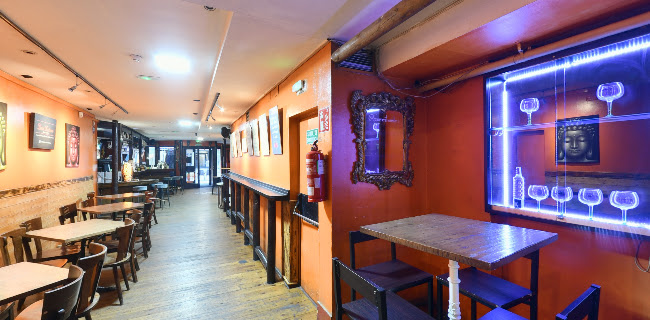 Bare Nostrum Bar Coctelería Gintoniquería - Gastronomía y hostelería