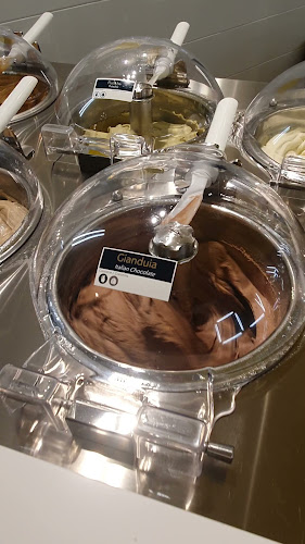 Heladería Sotto Zero Santiago Open Times