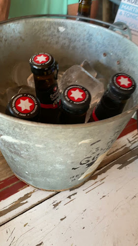 Opinii despre Bar La Quintonería Playa (Pedregalejo) în Málaga - Gastronomía y hostelería