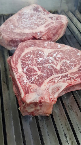 Opinii despre ADEREZO tapas&brasas- EL PORVENIR în Sevilla - Gastronomía y hostelería