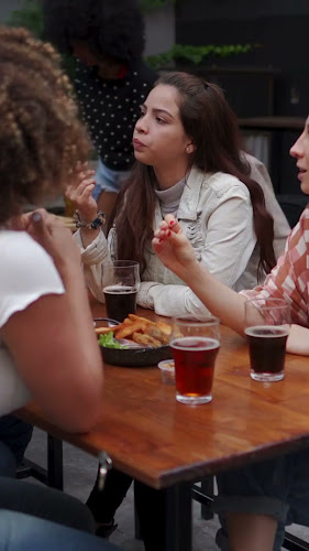 Bierhaus Odeón Bar Cascajos Open Times