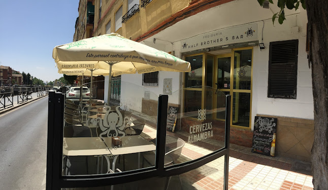 Calle Ribera del Genil, 16, Calle Lepanto, 5, 18005 Granada