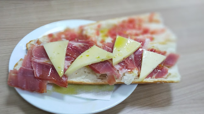 Carrer del Comte de Salvatierra, 34, L'Eixample, 46004 València, Valencia