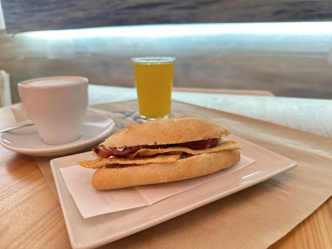 Acqua Bar Cafeteria Tasquita Open Times