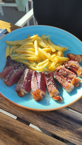 Opinii despre Restaurante Dunas de Famara în Urb. Famara - Gastronomía y hostelería