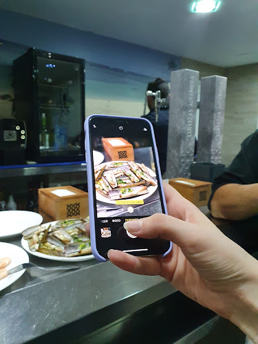 Comentarii opinii despre Half Brother’s Bar