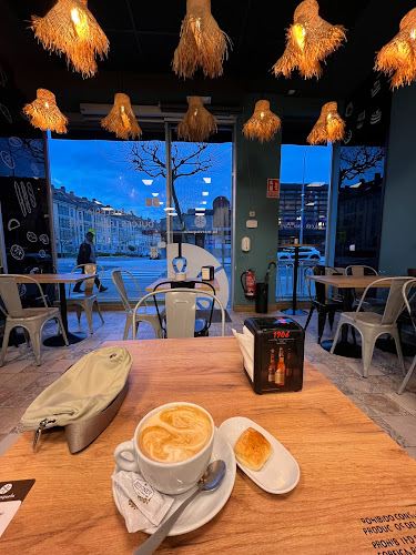 Comments and reviews of La Merenguela. PASTELERIA-CAFETERIA