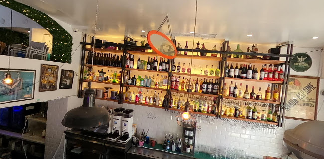 Comentarii opinii despre Colibri Brunch & Tapa Paellas