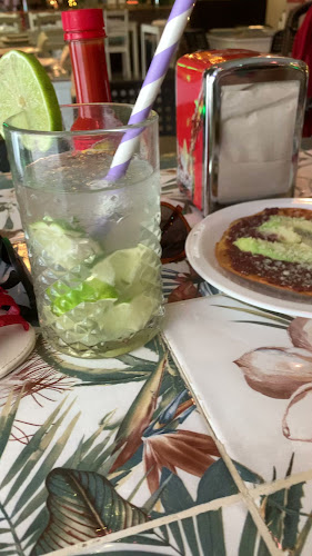 Opinii despre Pupusería Madrid Río Grande Café Villaverde în Madrid - Gastronomía y hostelería