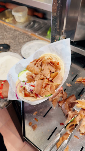 Opinii despre Canary Kebab & Snack Bar în Costa Teguise - Gastronomía y hostelería