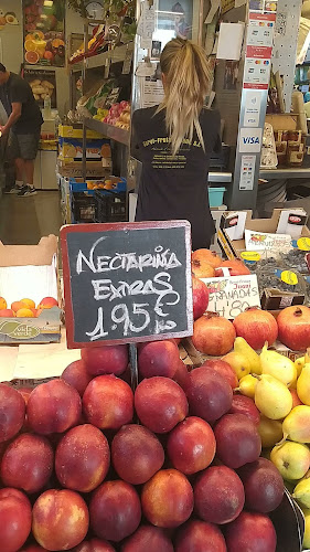 C. Atarazanas, Distrito Centro, 29005 Málaga