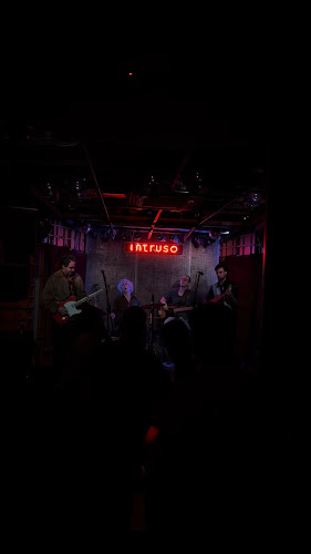 Intruso Bar - Gastronomía y hostelería