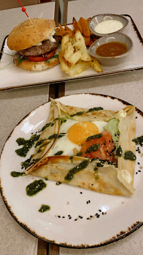 C. de Estébanez Calderón, 3, 5, Tetuán, 28020 Madrid