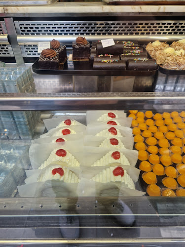 Pastelería Montserrat - Gastronomía y hostelería