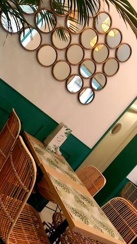 C. de Ferraz, 13, Moncloa - Aravaca, 28008 Madrid