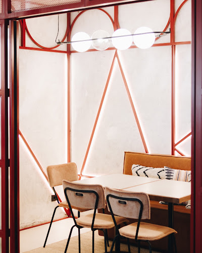 Comentarii opinii despre Naked&Sated Estébanez Calderón