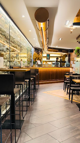 Reviews of Restaurante Muxumartin in Donostia-San Sebastian - Gastronomía y hostelería