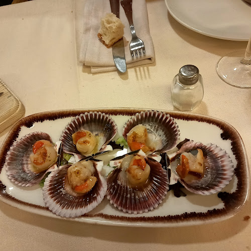 El Jamón y El Churrasco Open Times